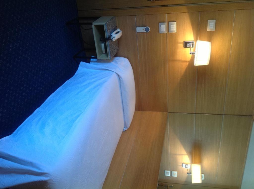 Albergo Al Caminetto Torbole Sul Garda Habitación foto